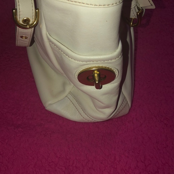 White Coach Bag - Picture 8 of 11